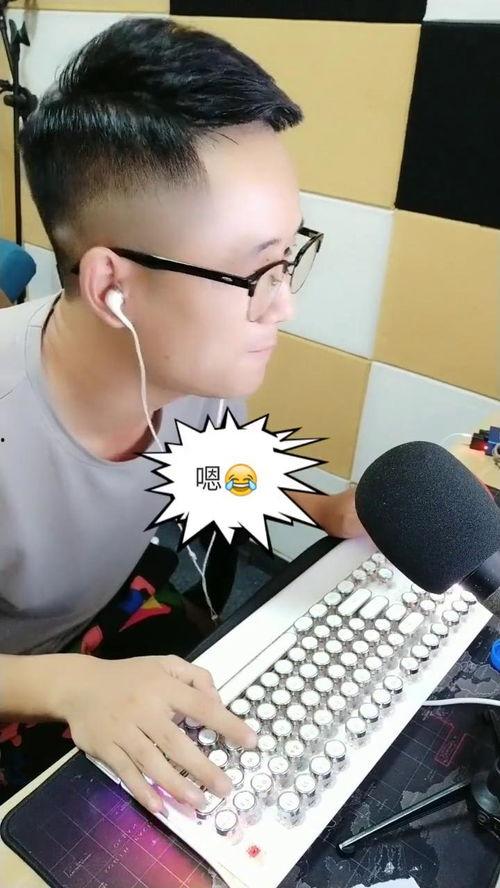 节目里搞笑的配音,揭秘配音界的欢乐秘籍