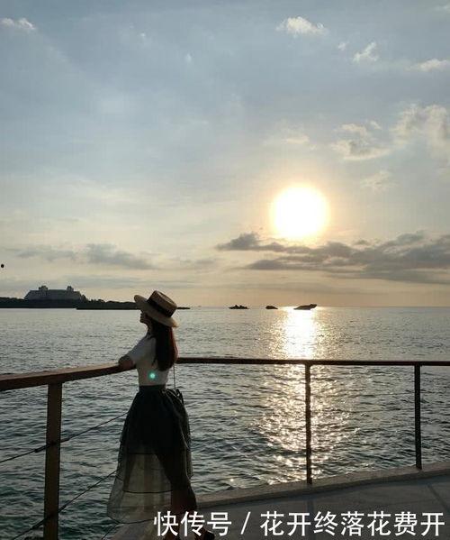 网红度假背影照,揭秘时尚休闲生活新风尚