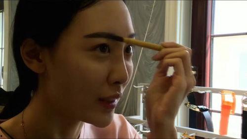 老虎女主播照片