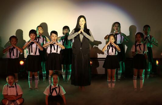 曹星儿个人资料,才华横溢的年轻歌手，音乐之路璀璨夺目